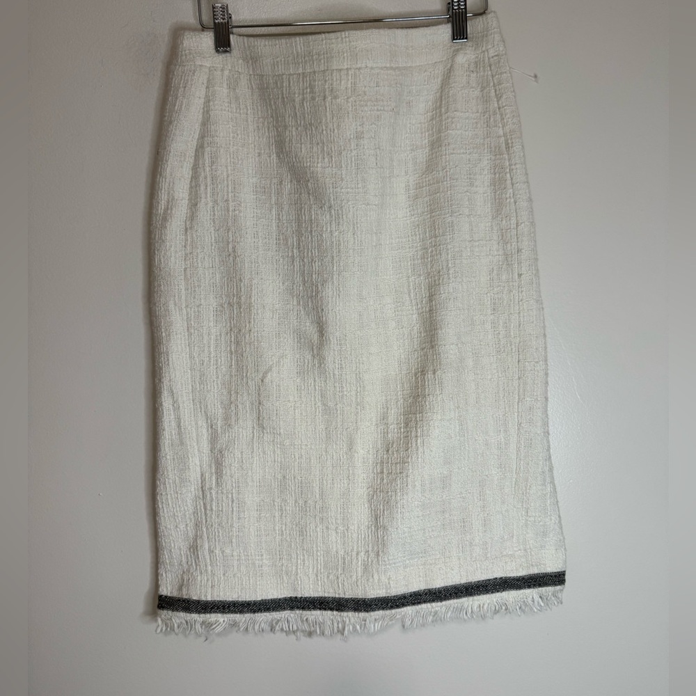 J. Crew White Tweed Fringe Hem Pencil Skirt in size 8T